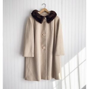 vtg 50s 60s Forstmann Frizelda beige boucle wool mink fur collar heavy coat
